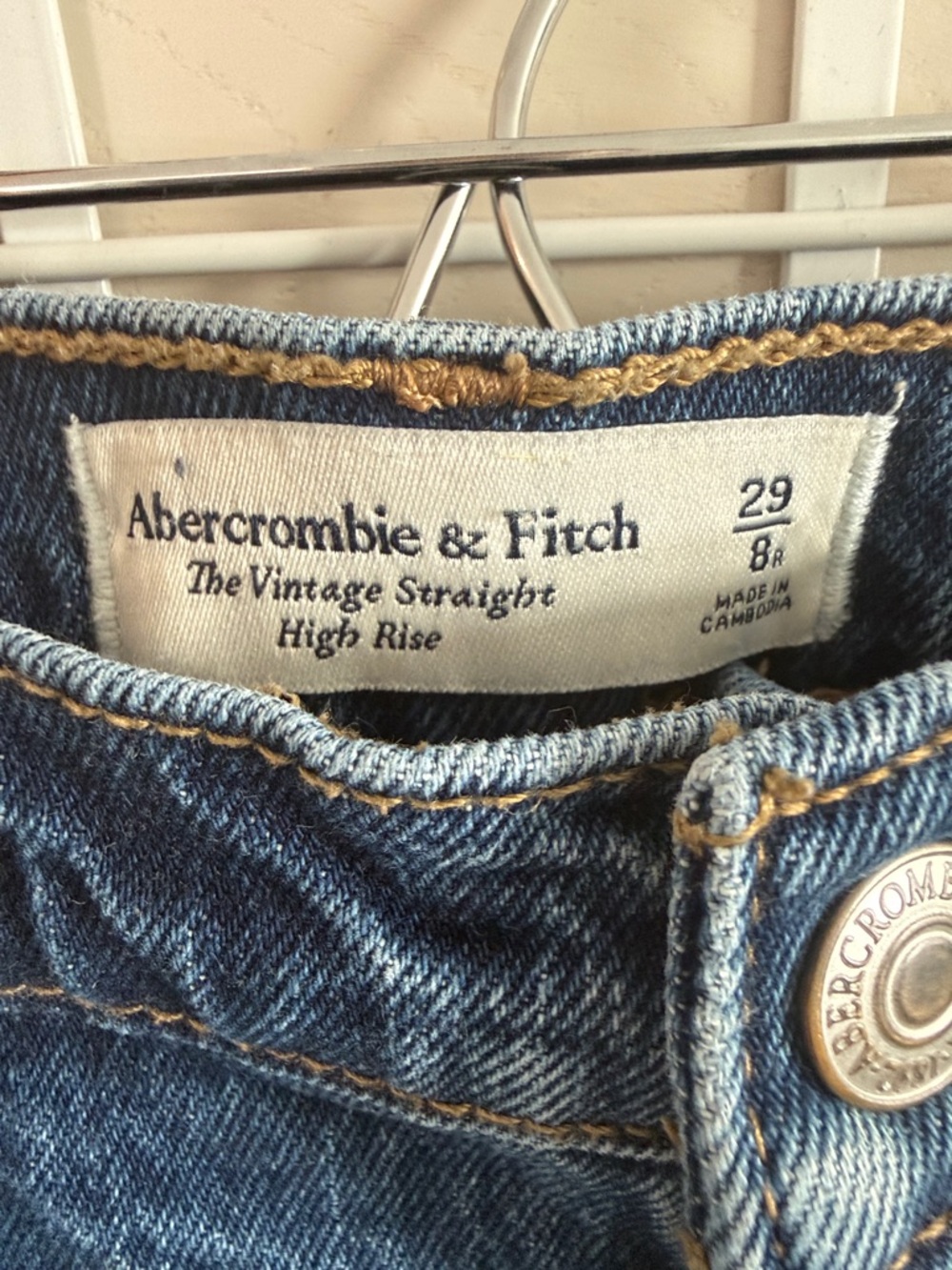 Abercrombie & Fitch Women’s Vintage Straight Jeans - Picture 2 of 7